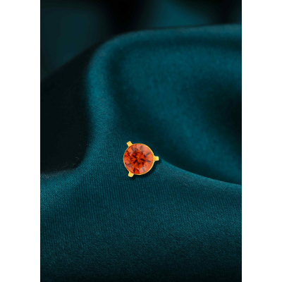 Timeless Bloom Traditional Color Stone Nose Pin