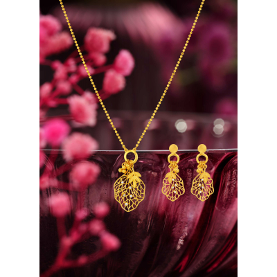 Nature's Embrace Root & Leaves Pendant Set