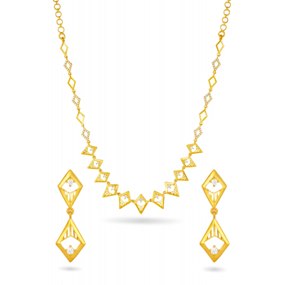 Kite-Shaped Multi-Link Necklace