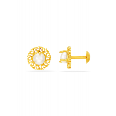 Elegant Pearl Stud Earrings