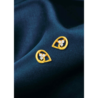 Sparkling Baby Zircon Studs