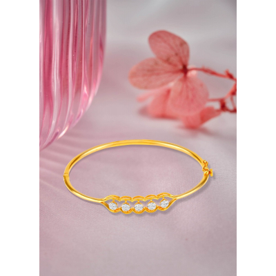 Cluster Leaf Diamond Bracelet