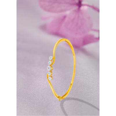Diamond Cluster Elegant Bracelet