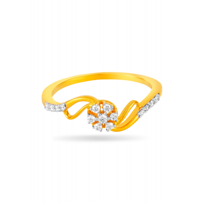 Twisted Band Ring