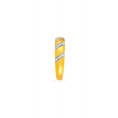 Chic Contemporary Diamond Ring