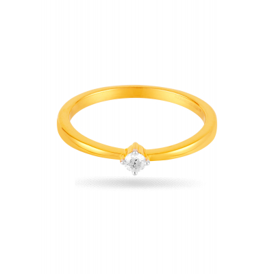 Elegant Solitaire Ring