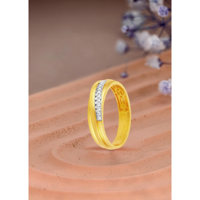 Curved Elegance Ring