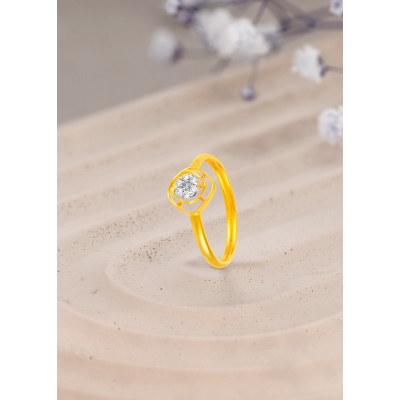 Heritage Arch Diamond Ring