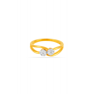 Twist of Beauty Diamond Ring