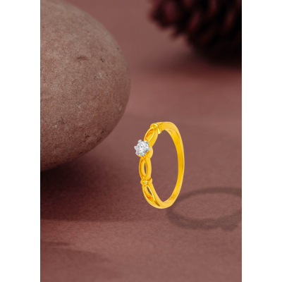 Sophisticated Modern Ring