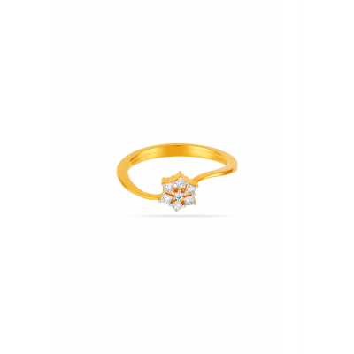 Curved Grandeur Diamond Ring