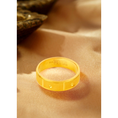 Sleek Sophistication Solid Band Finger Ring