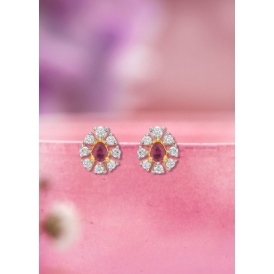 Prosperous Clover Diamond Earstuds