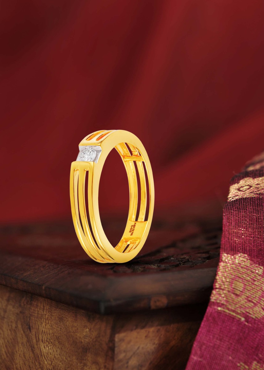 Elegant Diamond Band Ring