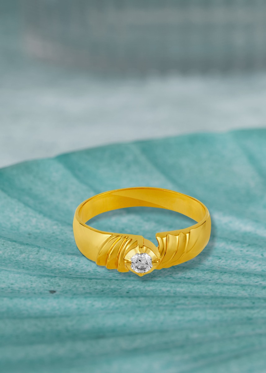 Curved Twist Ring