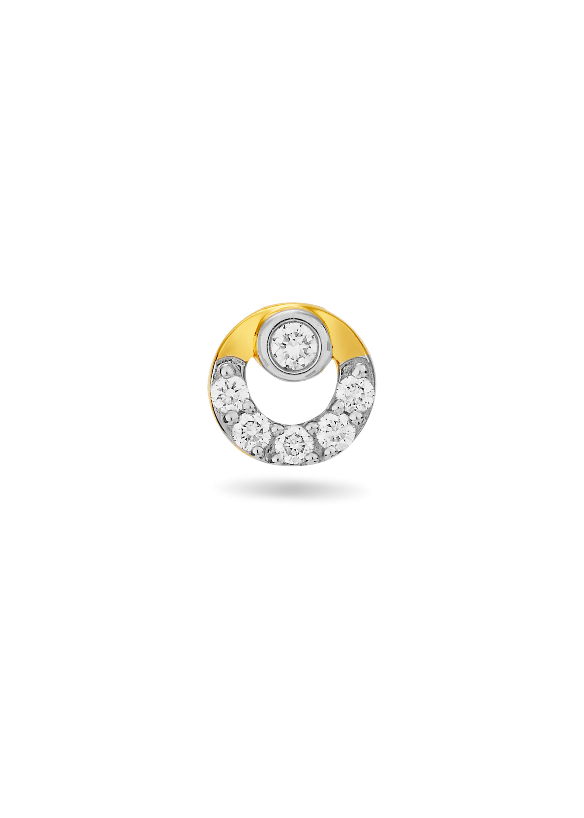 Curved Aura Diamond Nose Pin