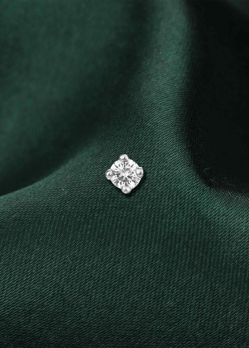 Solitaire Shine Diamond Nose Pin